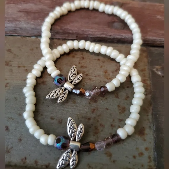 Handmade Dragonfly Beaded Bracelet - Picture 3 of 3